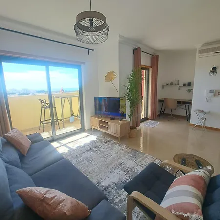 Lovely 1bdr Penthouse With Sea View - * 알부페이라