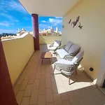 Apartmán Lovely 1bdr Penthouse With Sea View -